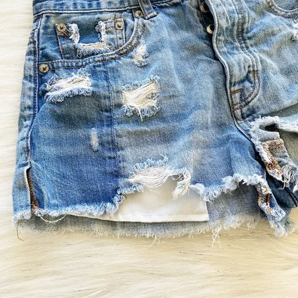 American Eagle Shadow Pocket Denim Cutoff Shorts - Picture 3 of 10